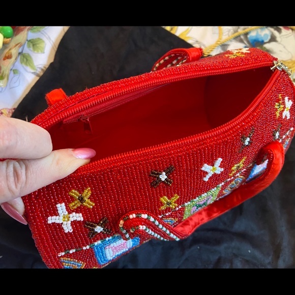 New Beautiful Beaded Red&Multicolor Purse! - Picture 4 of 5